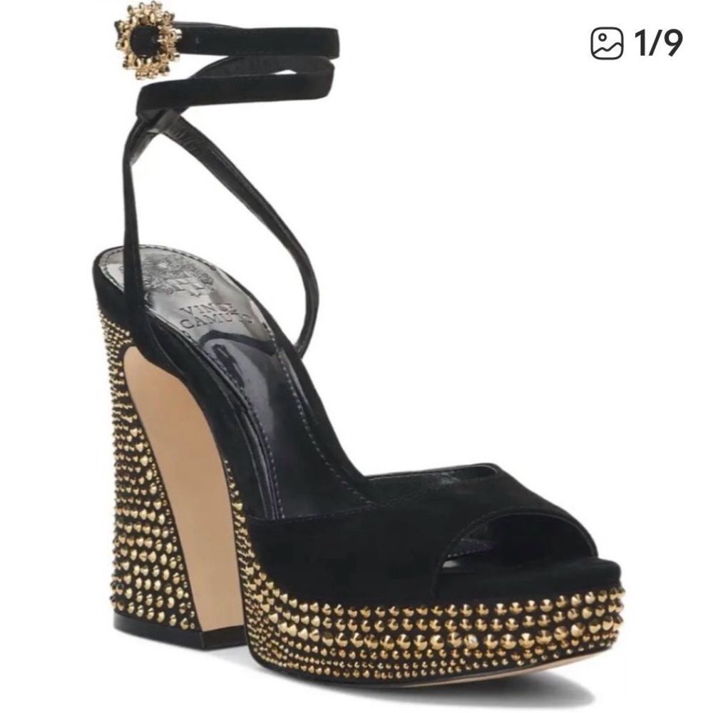 RARE FIND!! VINCE CAMUTO Black and Gold Studded Wedge Sandals